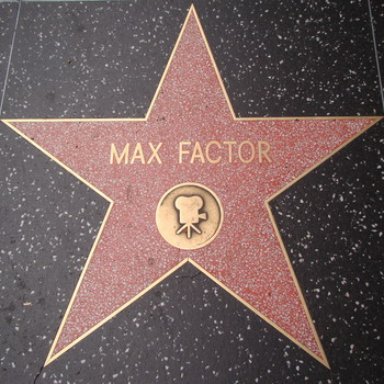 Косметика Max Factor